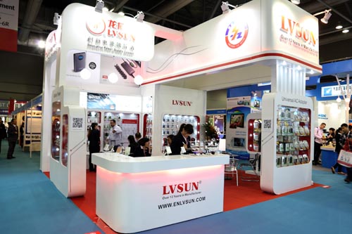 LVSUN the most ultra slim universal adaptors with highest efficiency shown Spring HK Fair in 2013